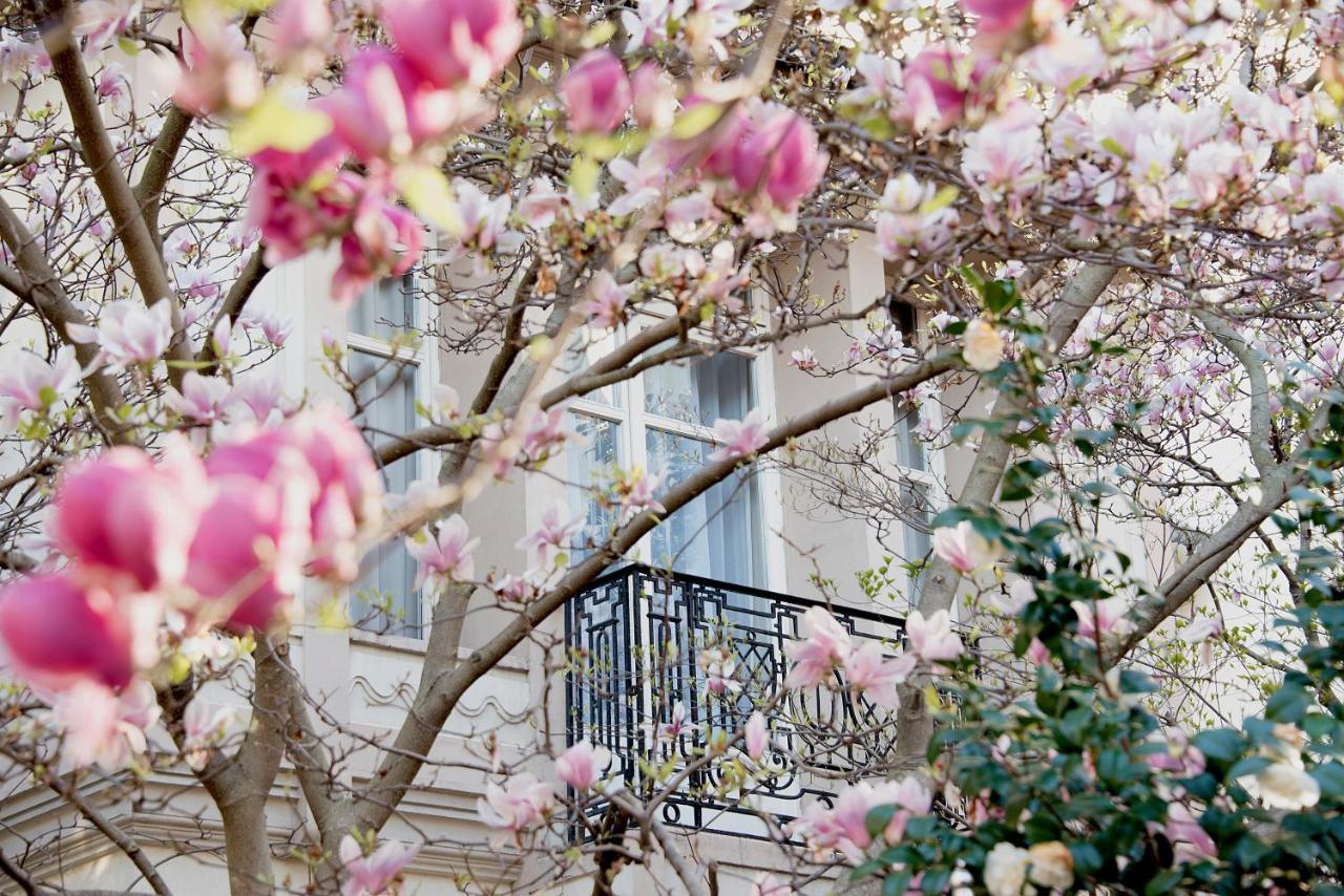 Renaissance Paris Nobel Tour Eiffel Hotel Exterior foto